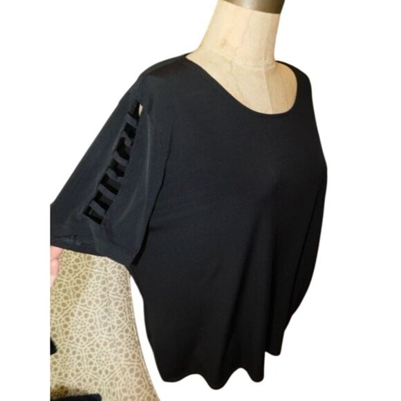 Michael Kors Size 1X Plus Size Black Slinky Stretchy Short Sleeve Cut Out Blouse - Picture 2 of 2